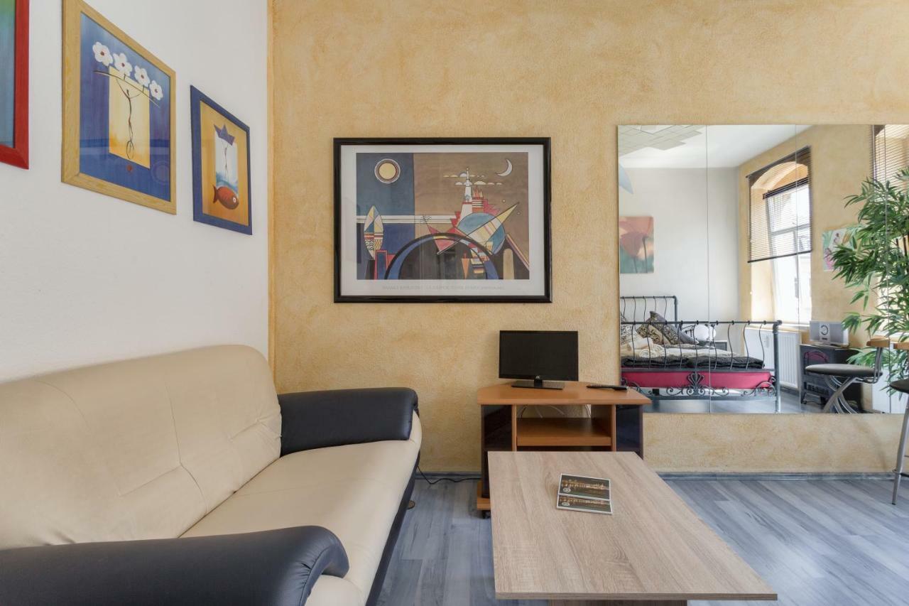 Ferienwohnung Residenz Bis 6 Gaeste , Ferienwohnung Dresden Bis 4 Gaeste, Ferienwohnung Elbflorenz Bis 2 Gaeste Extérieur photo