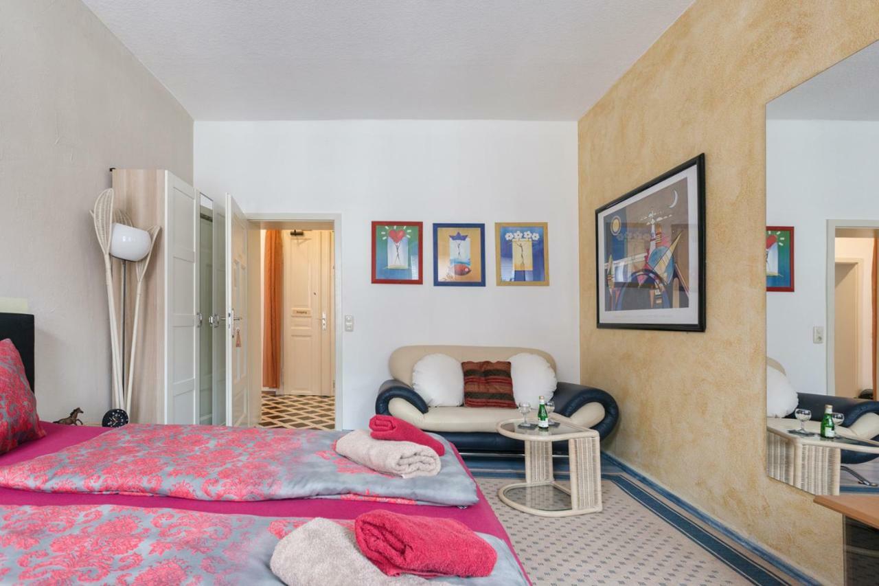 Ferienwohnung Residenz Bis 6 Gaeste , Ferienwohnung Dresden Bis 4 Gaeste, Ferienwohnung Elbflorenz Bis 2 Gaeste Extérieur photo