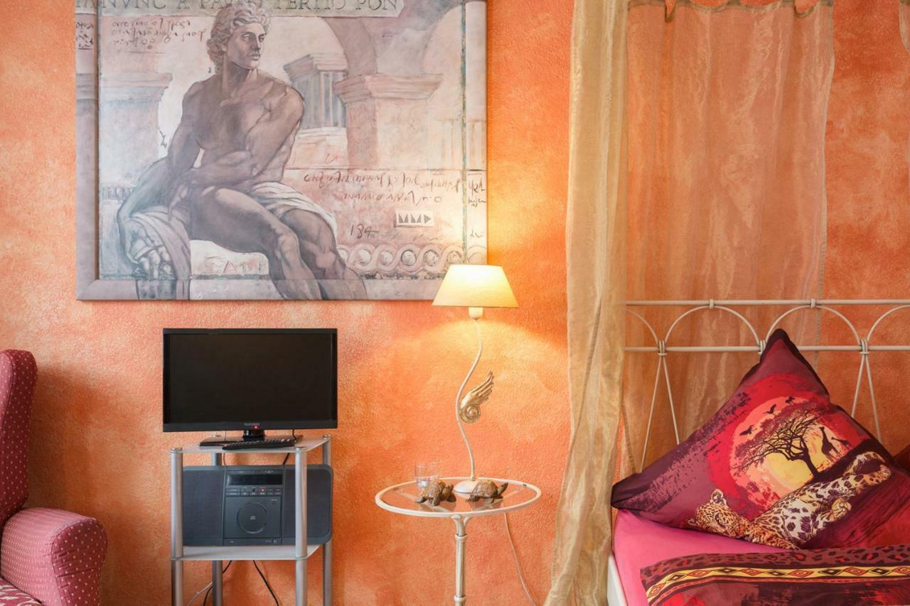 Ferienwohnung Residenz Bis 6 Gaeste , Ferienwohnung Dresden Bis 4 Gaeste, Ferienwohnung Elbflorenz Bis 2 Gaeste Extérieur photo