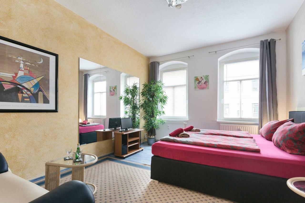 Ferienwohnung Residenz Bis 6 Gaeste , Ferienwohnung Dresden Bis 4 Gaeste, Ferienwohnung Elbflorenz Bis 2 Gaeste Extérieur photo