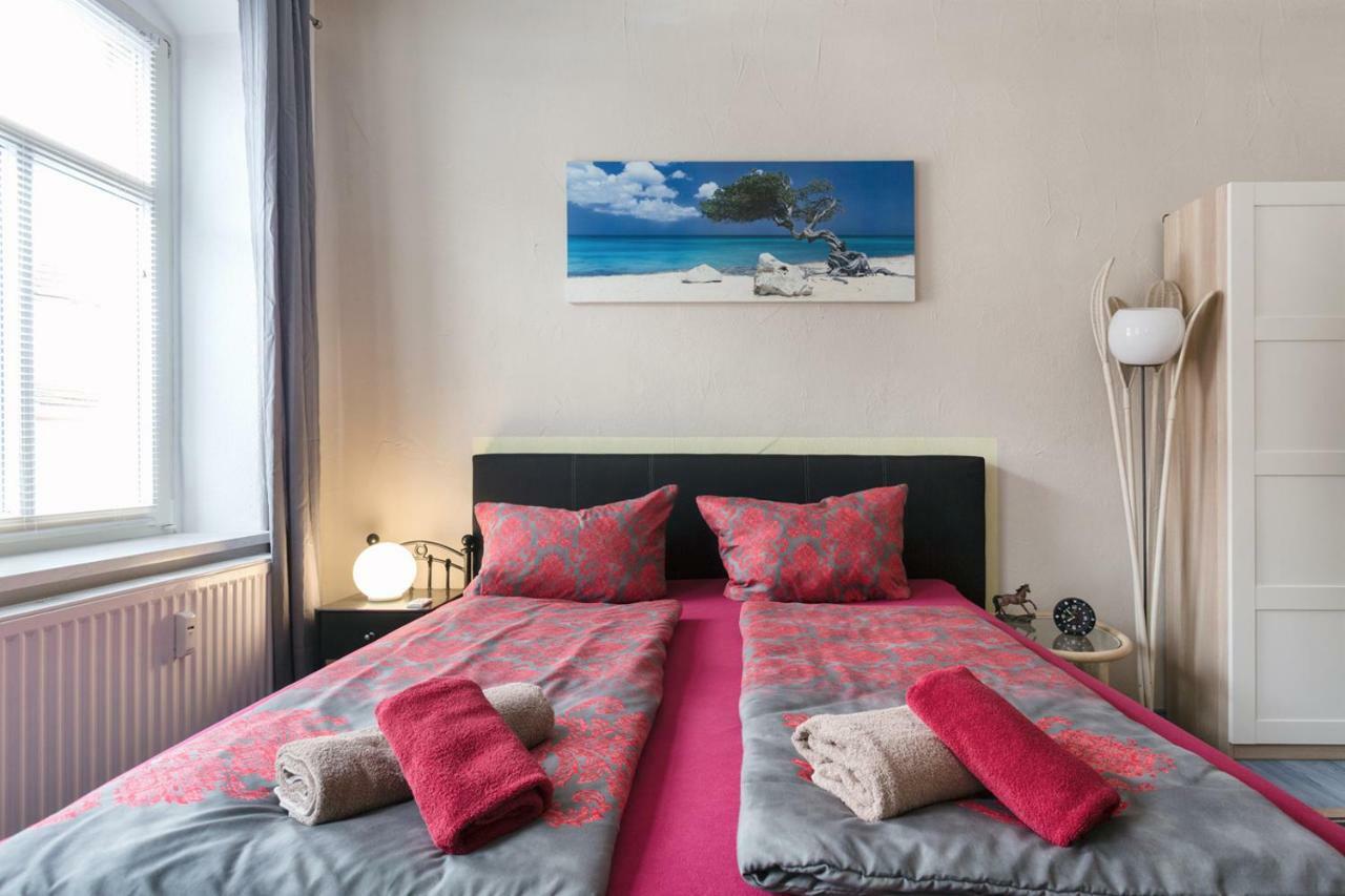 Ferienwohnung Residenz Bis 6 Gaeste , Ferienwohnung Dresden Bis 4 Gaeste, Ferienwohnung Elbflorenz Bis 2 Gaeste Extérieur photo